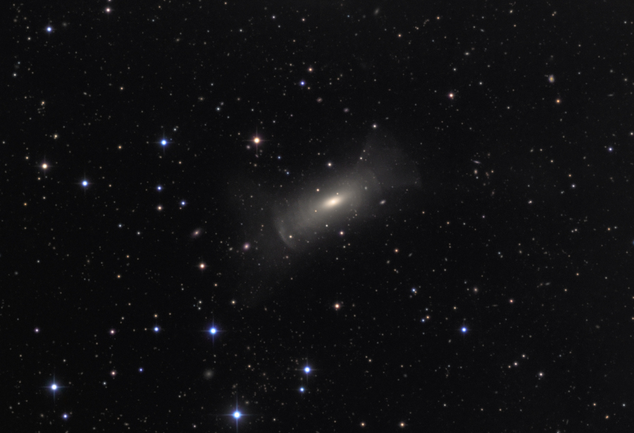 La galaxia NGC 7600