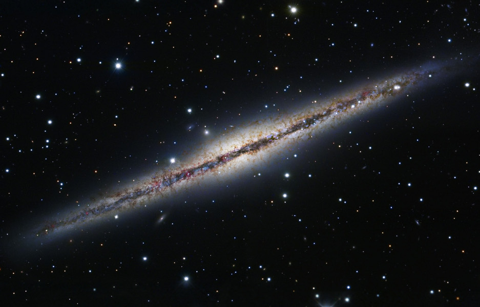 En los confines de NGC 891