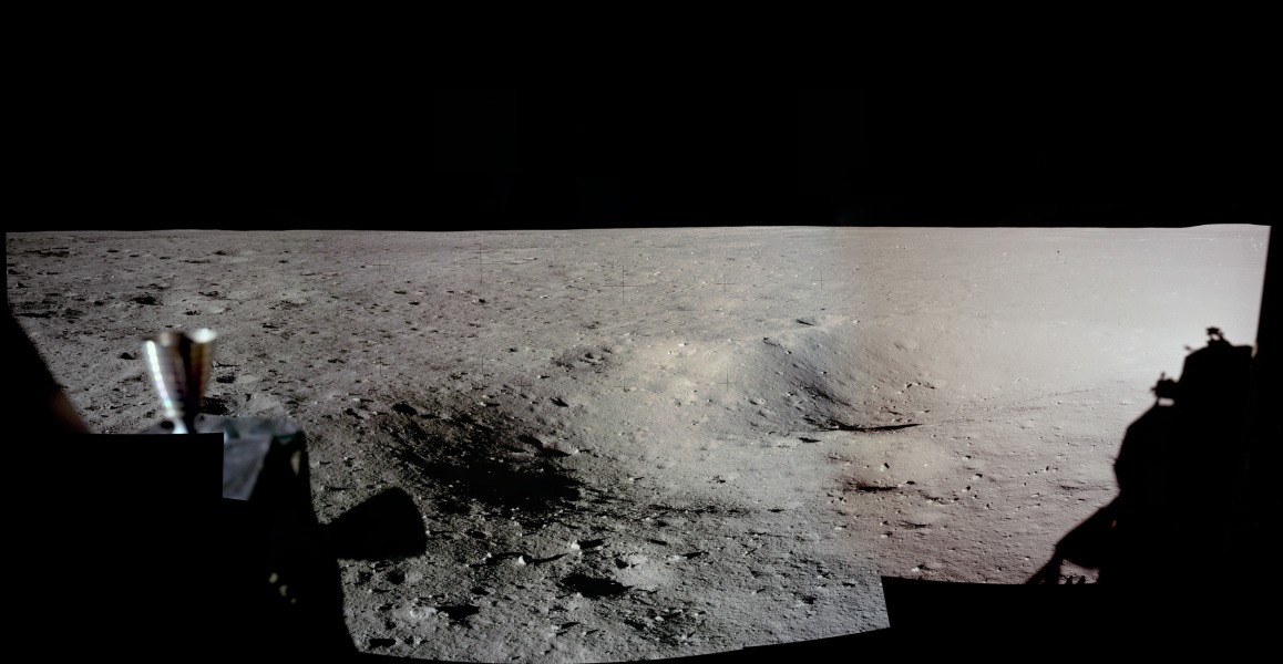Panorama del lugar de aterrizaje del Apollo 11