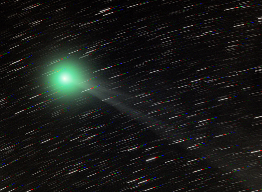 El cometa Lemmon cerca del Polo Sur Celeste
