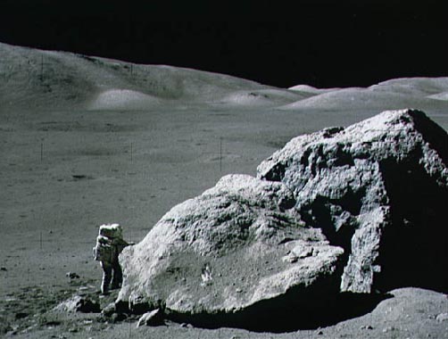Apollo 17: pedrusco en la Luna