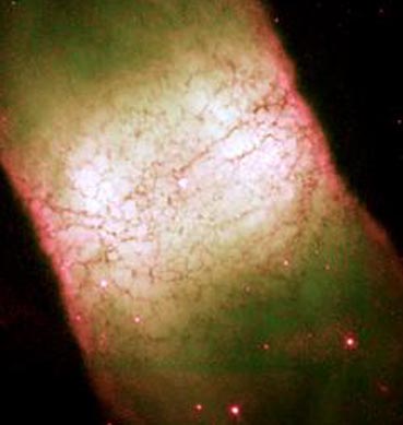 IC 4406: Una nebulosa aparentemente cuadrada