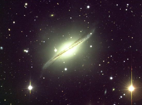 La galaxia espiral alabeada ESO510-13