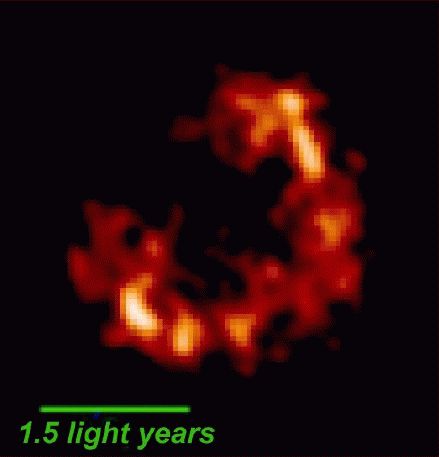 Restos de una supernova en M82