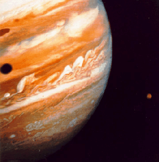 Júpiter, Io, y la sombra de Ganímedes