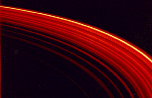 Explorar los anillos de Saturno