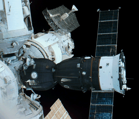 Una Soyuz en la Mir